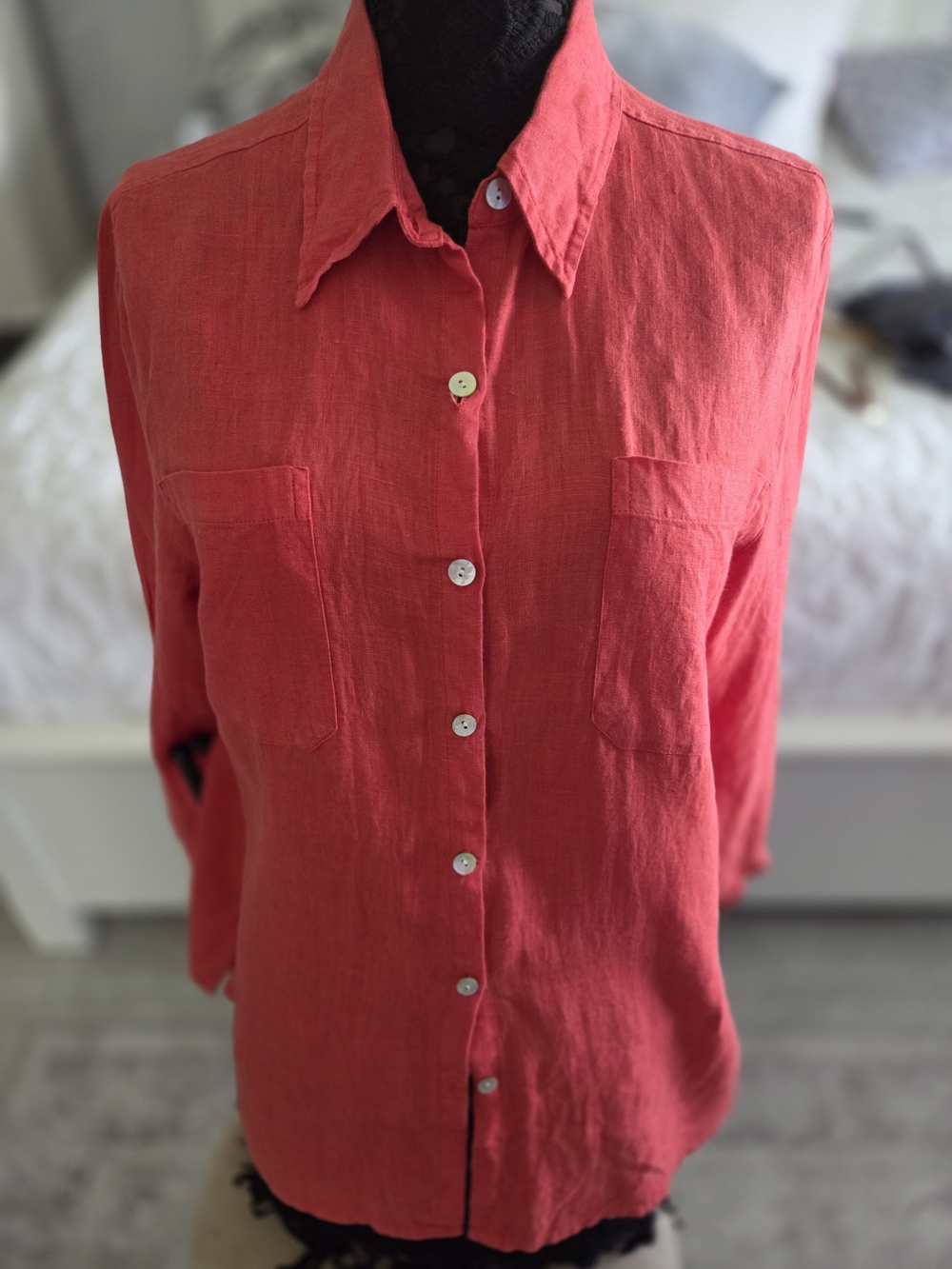 Women's Coral Button-Front Linen Shirt - Casual Pocket Blouse